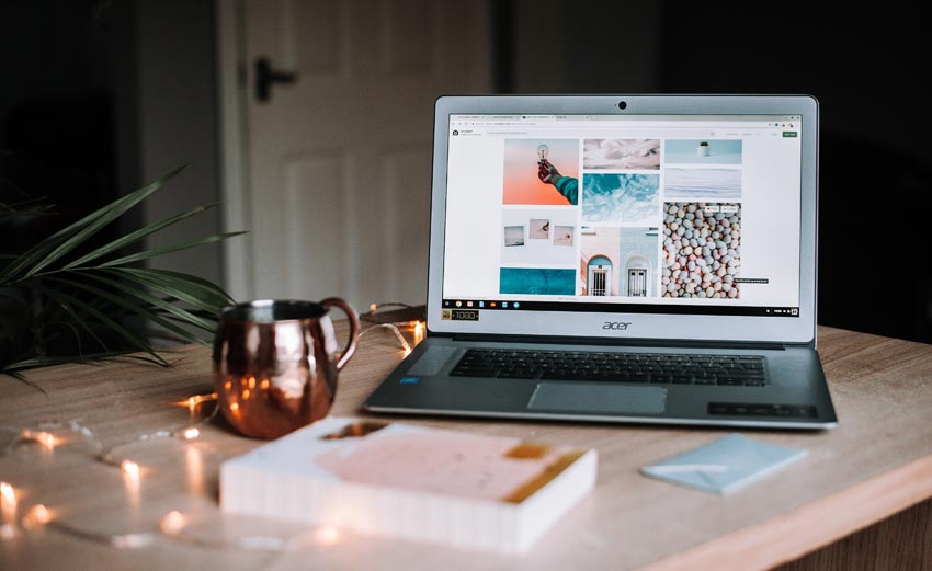 How To Attract and Retain Blog Readers Without Driving Yourself Crazy